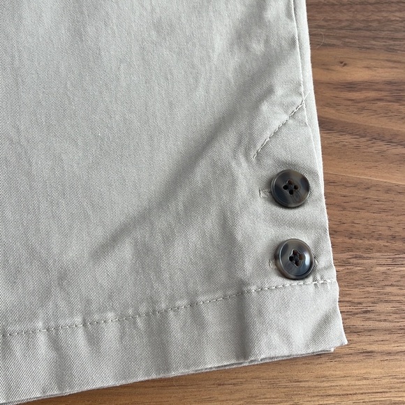 NWOT Croft & Barrow
Excellent Condition
Size 6
Color Tan
Capri 
#545 - Picture 7 of 7